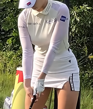 인간이 만들어낸 AI가 스윙해도 이정도로 예쁠 수가 있을까?.유현주 프로 스윙