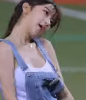 관객들은 이주은의 아우라에 눈을 깜빡일 수도 없었다