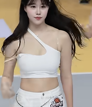 kb손해보험배구단 김도아치어리더