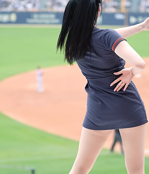 이건 홈런쳐야한다 하지원 치어리더