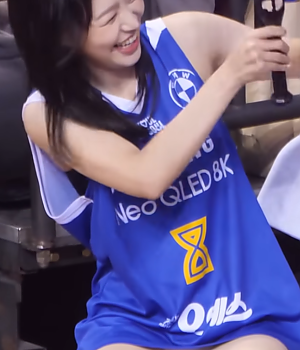 응원막대장난!!ㄷㄷ 이주희 치어리더 의자응원!