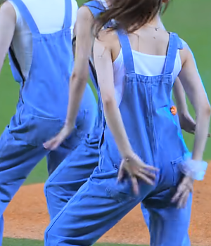 'BLACKPINK-뛰어(JUMP)' Part.01 이주은(Lee Ju-Eun[李珠珢])치어리더