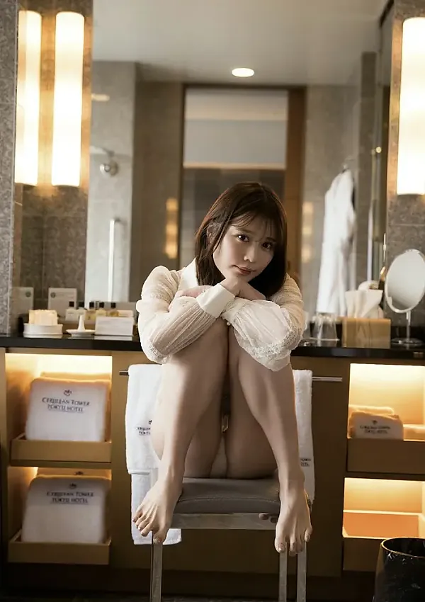 코히나타 유카, BRODY 디지털 포토북 「사랑에 젖어서」 Set.01