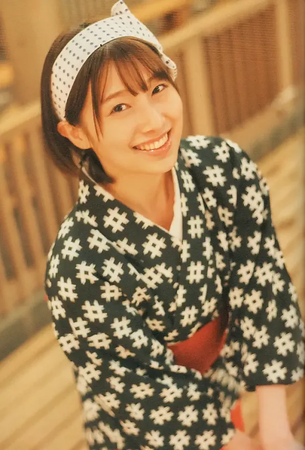 아베 와카나, 첫 번째 사진집 「사랑받을 예감」 Set.03